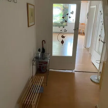 Schoene Zentrale Monteurwohnung , Zimmer,haus,